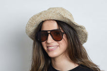 Load image into Gallery viewer, Crochet Hat Garden Lady White